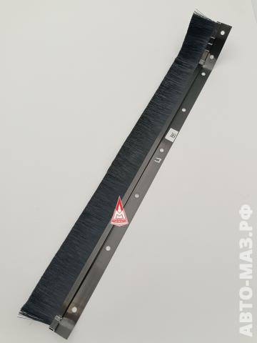 Накладка нижняя со щеткой двери B101339 правая